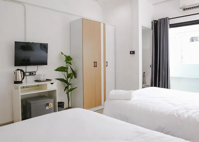 Chana Hotel 3*